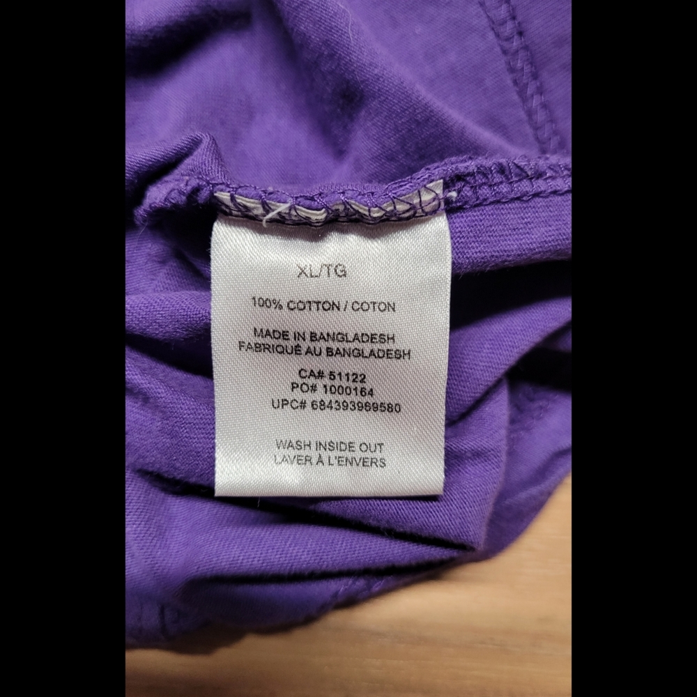 XL Purple Peanuts Tshirt - Picture 4 of 4